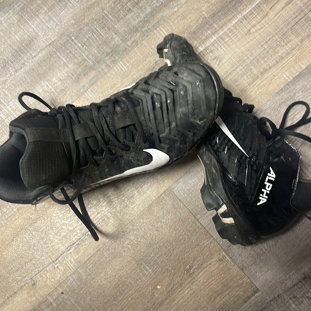 Nike alpha baseball cleats